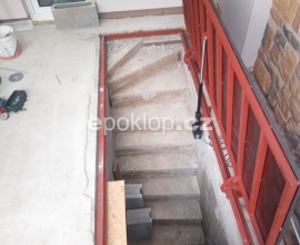 Padací dveře do sklepa